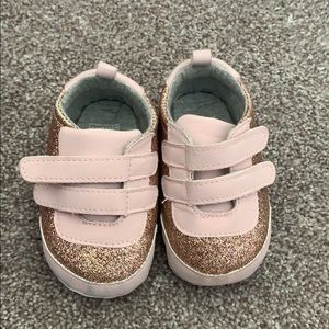 Baby girl carter soft bottom shoes